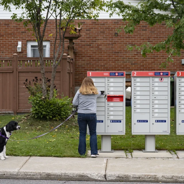 Boîtes postales communautaires et aménagement urbain