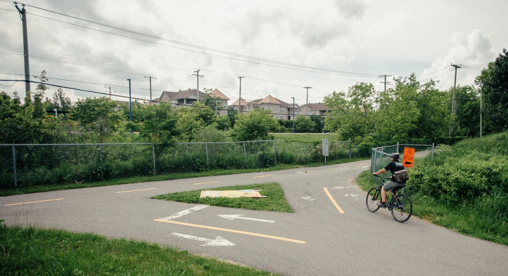 Le paradis du char appelle le v&eacute;lo &agrave; la rescousse