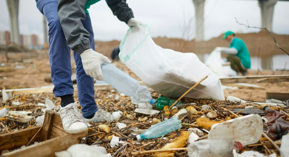 Valoriser vendeurs ambulants et r&eacute;cup&eacute;rateurs de d&eacute;chets
